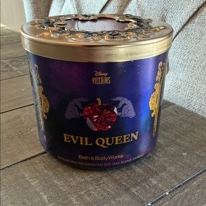 Bath & Body Works Evil Queen Candle - Gold and Purple
